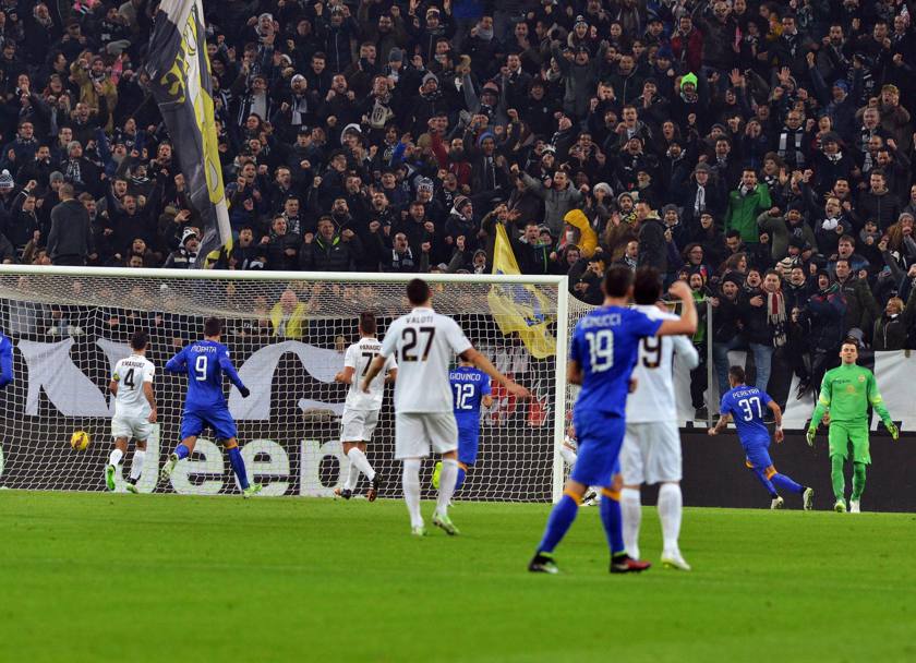 E sul finale del primo tempo arriva anche il 3-0 della Juve: autore del gol è ancora Giovinco, per lui una doppietta.